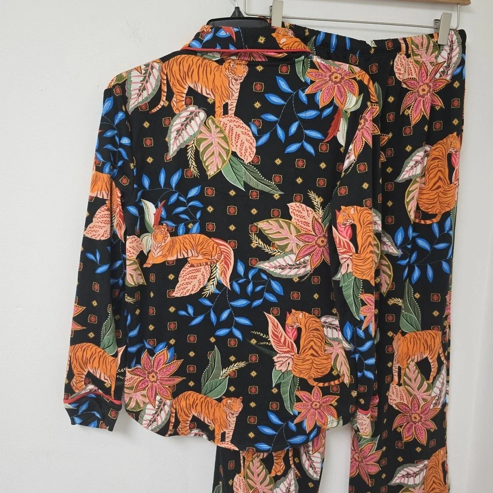 Room Service Tiger Print Pajama Set Black Floral Size S Button Up Cozy Lounge - Picture 6 of 10